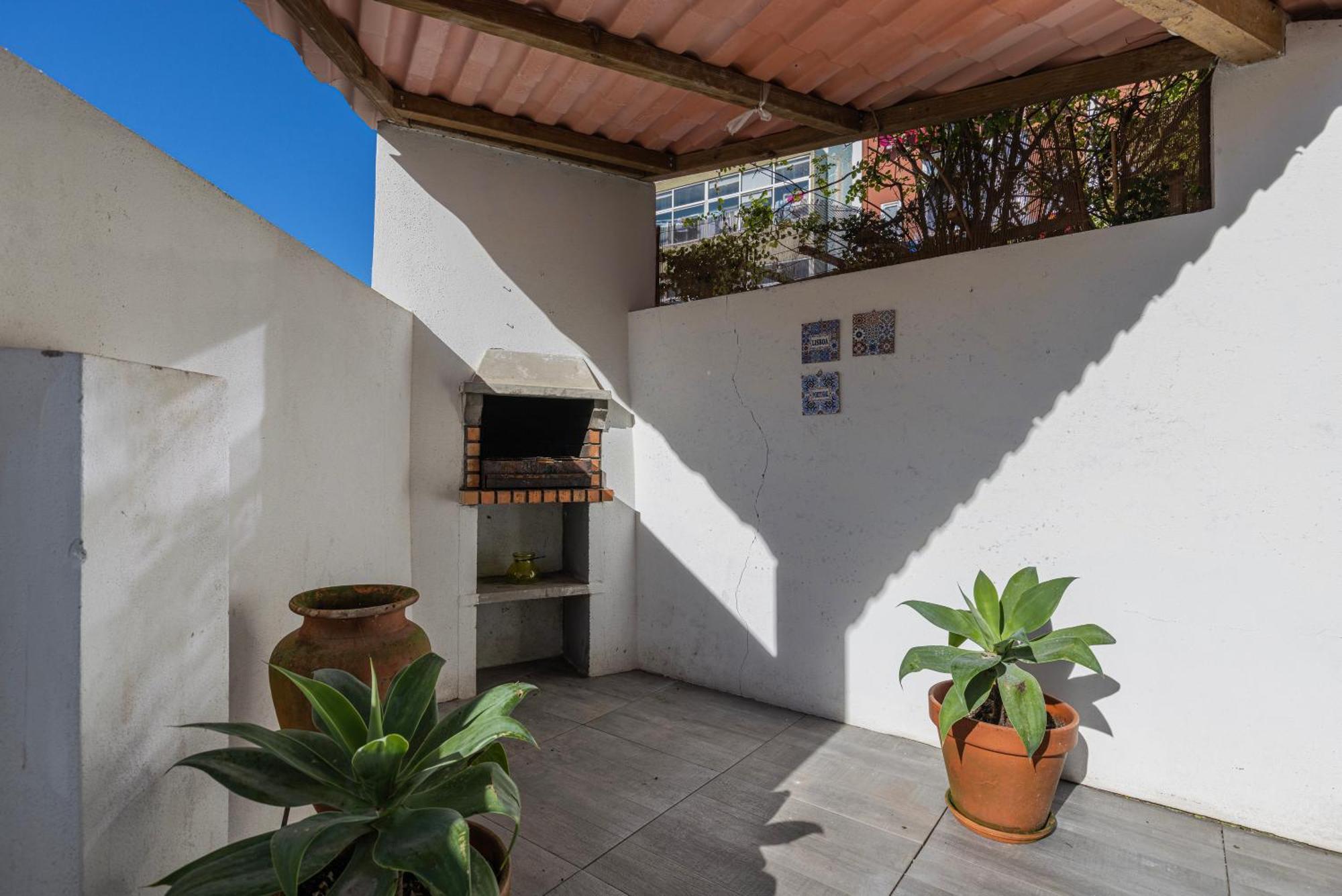 Apartamento Moderno Com Terraco リスボン エクステリア 写真