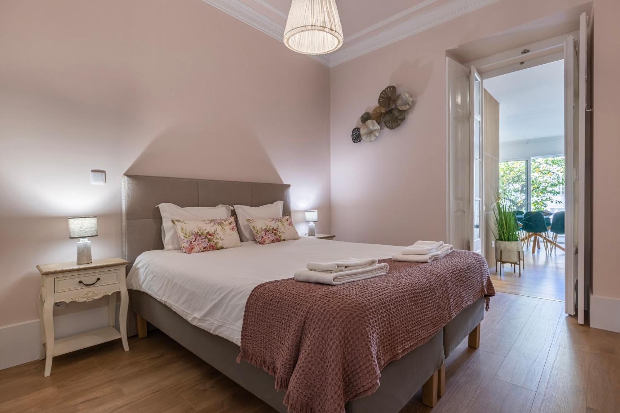 Apartamento Moderno Com Terraco リスボン エクステリア 写真